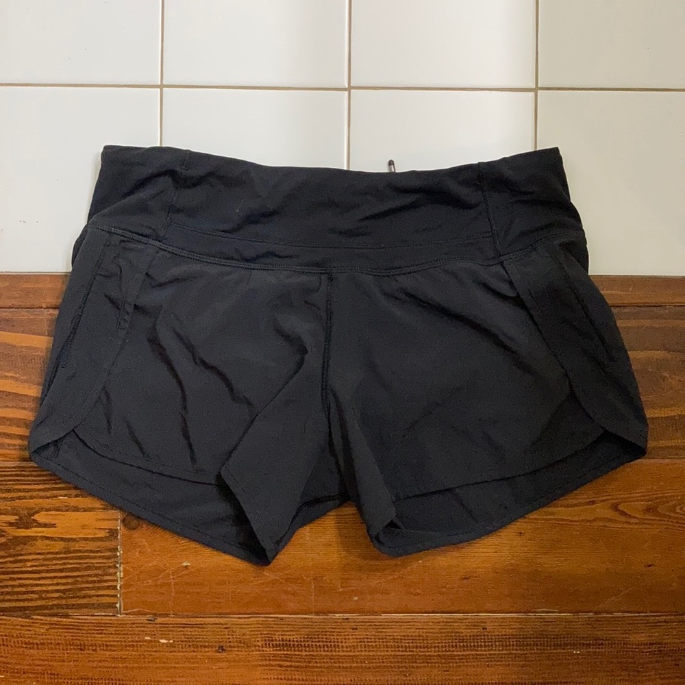 Size 6 Lululemon Speed Up Shorts